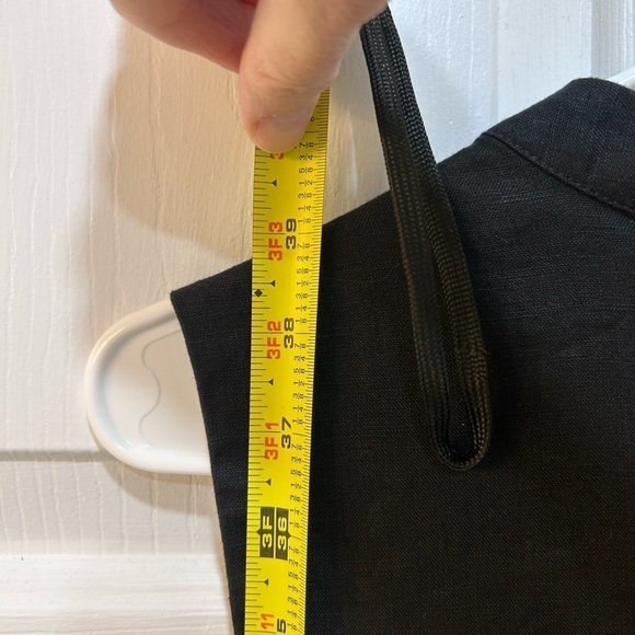 Women's 100% Linen Little Black Dress Sleeveless Ruffle V-Neck LBD Zip Back Sz 8 - Picture 7 of 8